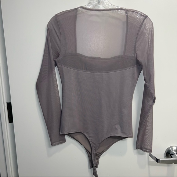 Abercrombie & Fitch Square Neck Mesh Long Sleeve Bodysuit Gray - Picture 2 of 5
